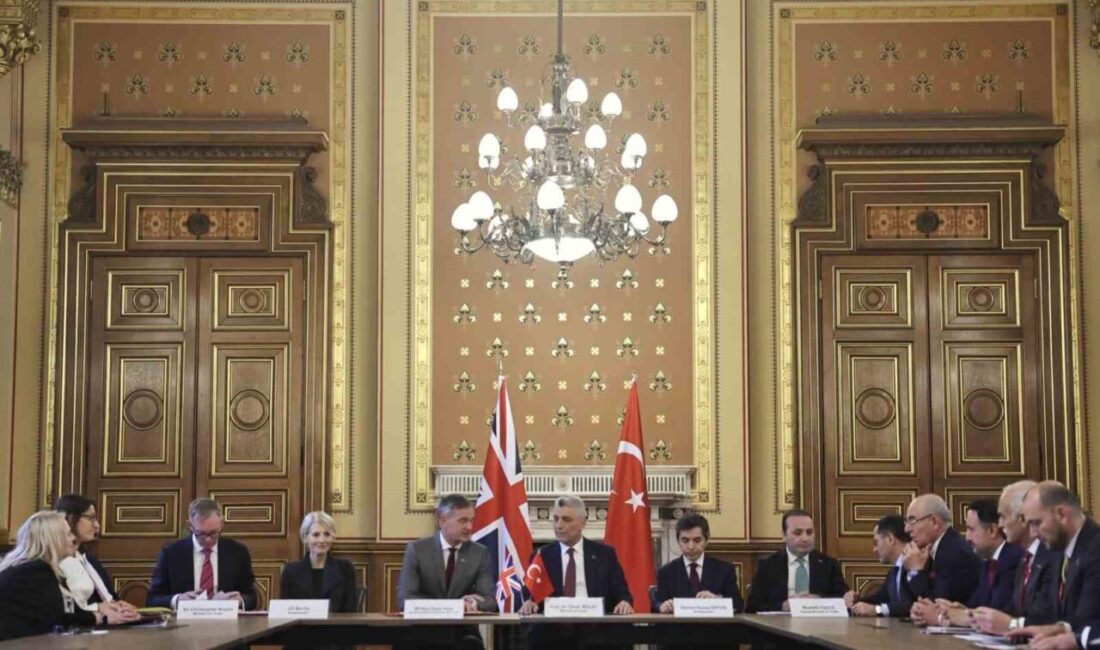 Ticaret Bakanı Ömer Bolat, İngiltere’de Türkiye-Birleşik Krallık Ortak Ekonomik ve