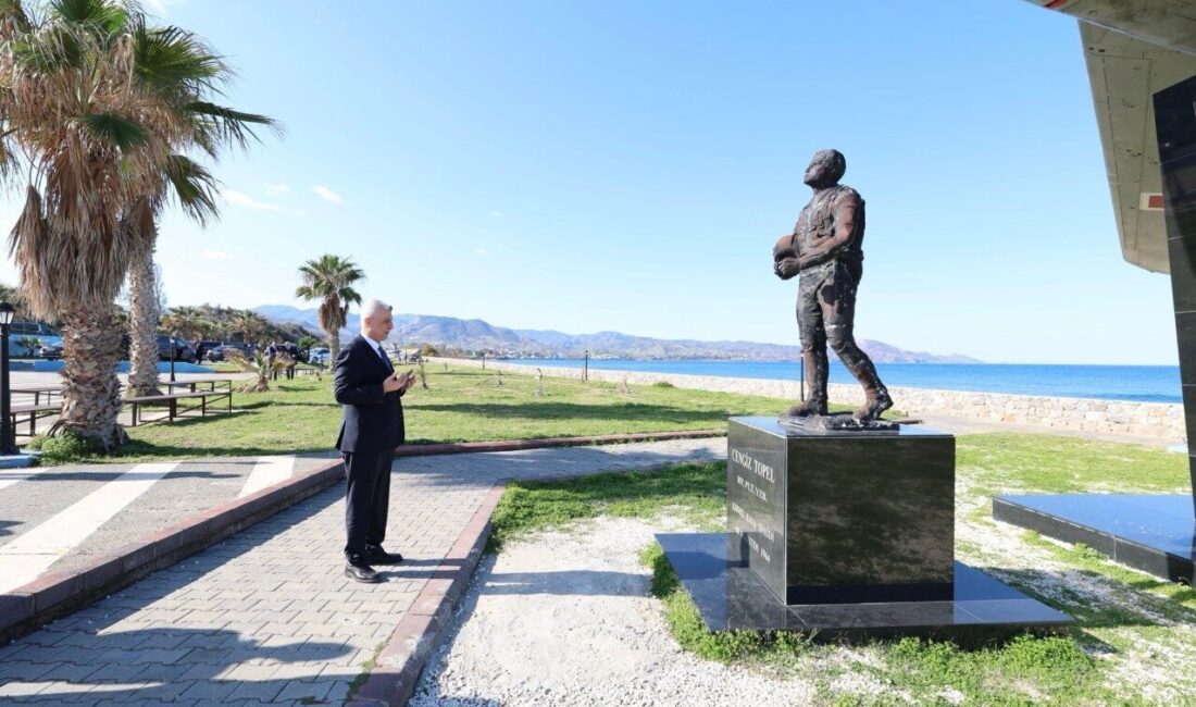 Ticaret Bakanı Ömer Bolat, Lefkoşa temasları kapsamında şehit Yüzbaşı Cengiz