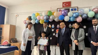 Milli Eğitim Bakanı Yusuf Tekin, Ağrı İbrahim Çeçen İlköğretim okulunda