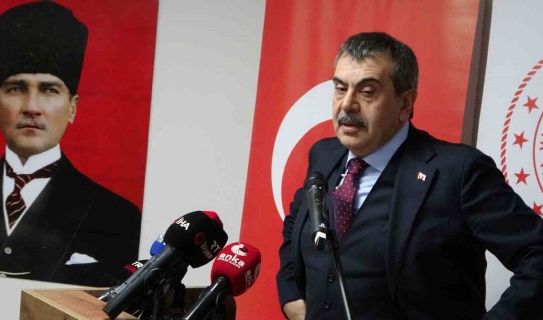 Milli Eğitim Bakanı Yusuf Tekin, bir dizi açılış ve temaslarda