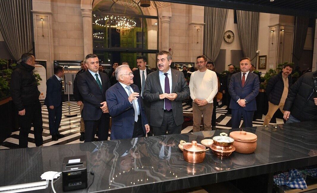 Milli Eğitim Bakanı Yusuf Tekin; Kayseri Büyükşehir Belediye Başkanı Dr.