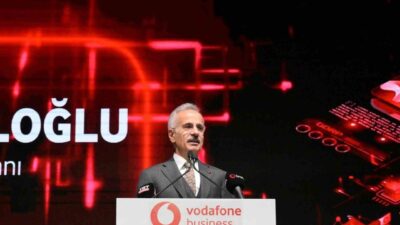 Ulaştırma ve Altyapı Bakanı Abdulkadir Uraloğlu, “Bugün fiber optik ağ