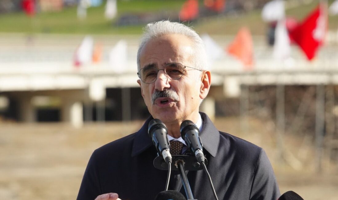 Ulaştırma ve Altyapı Bakanı Abdulkadir Uraloğlu, “293 kilometre uzunluğundaki Ankara-Kırıkkale-Çorum-Samsun