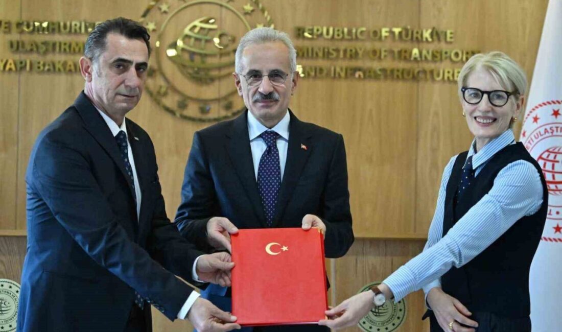 Ulaştırma ve Altyapı Bakanı Abdulkadir Uraloğlu, İngiltere ile yürütülecek Hidrojen