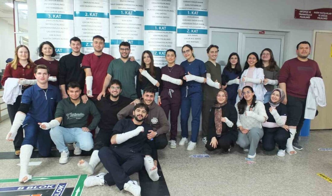 Balıkesir’de Balıkesir Üniversitesi Tıp Fakültesi 5.Sınıf öğrencileri Ortopedi stajına devam