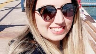 Aydın’ın Efeler ilçesinde balkonda telefonla konuştuğu esnada kalp krizi geçiren