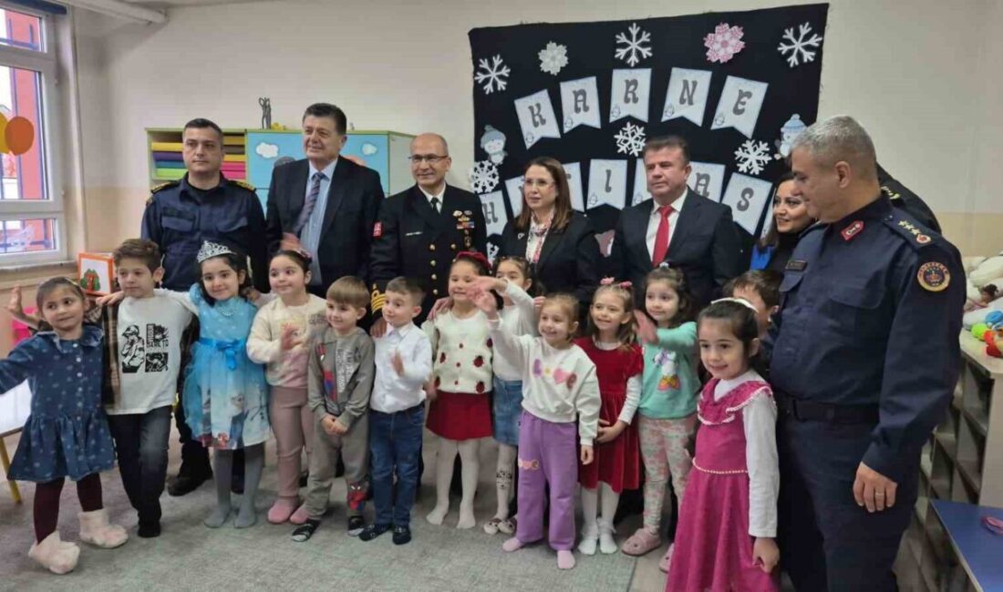 Bartın’da 30 bin öğrenci karnelerini aldarak ara tatile girdi. Vali