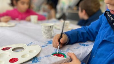 Başiskele Belediyesi tarafından yarıyıl tatili dolayısıyla öğrenciler için hazırlanan sanat