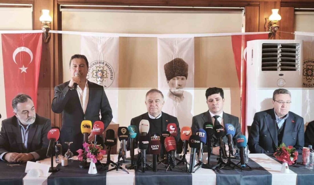 Muğla Büyükşehir Belediye Başkanı Ahmet Aras, 10 Ocak Çalışan Gazeteciler