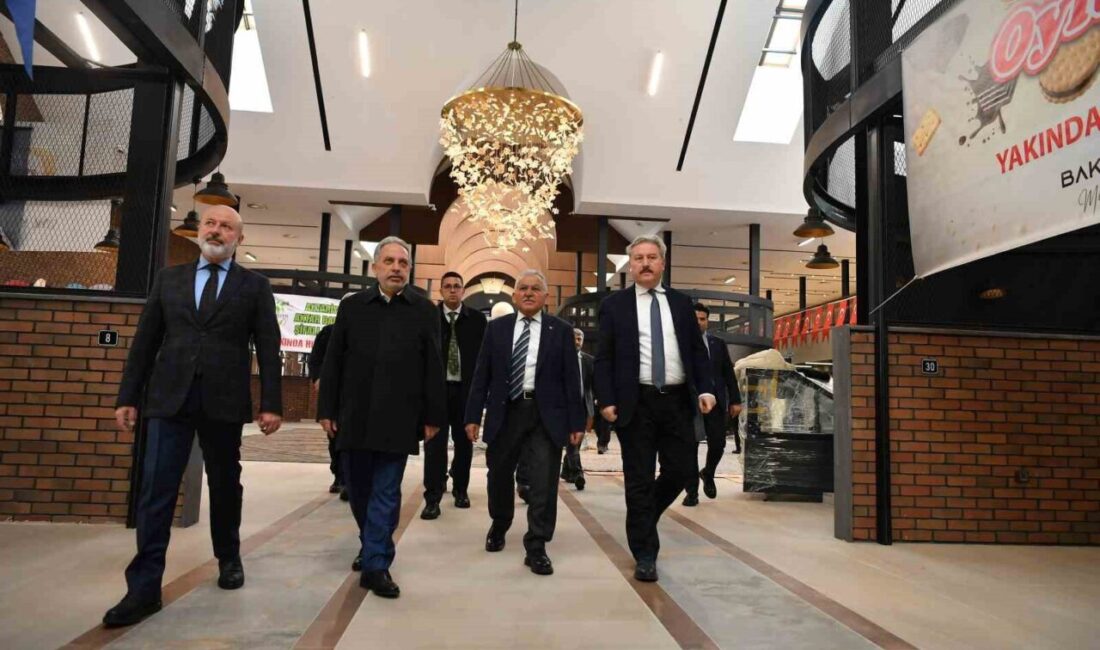 Kayseri Büyükşehir Belediye Başkanı Dr. Memduh Büyükkılıç; Melikgazi Belediyesi tarafından