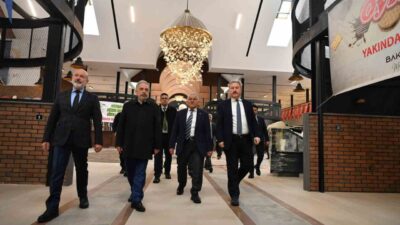 Kayseri Büyükşehir Belediye Başkanı Dr. Memduh Büyükkılıç; Melikgazi Belediyesi tarafından