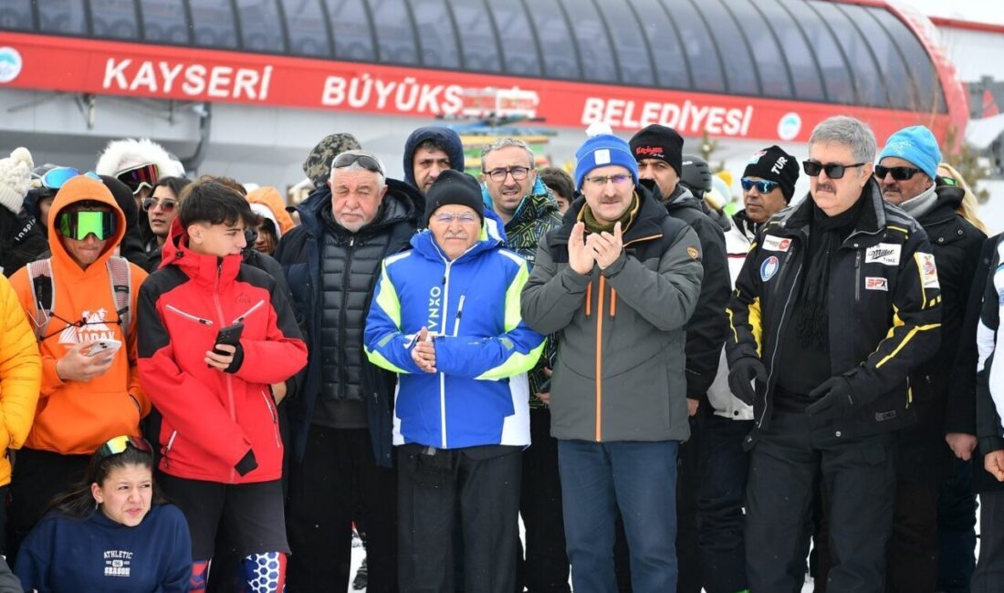 Kayseri Büyükşehir Belediye Başkanı Dr. Memduh Büyükkılıç, Gençlik ve Spor