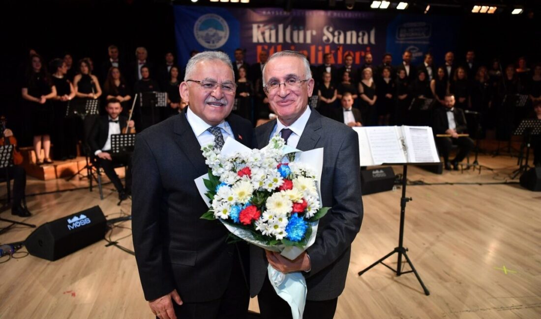Kayseri Büyükşehir Belediye Başkanı Dr. Memduh Büyükkılıç; Büyükşehir Belediyesi Konservatuvarı
