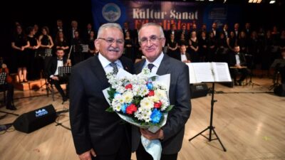 Kayseri Büyükşehir Belediye Başkanı Dr. Memduh Büyükkılıç; Büyükşehir Belediyesi Konservatuvarı