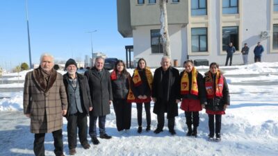 Kayseri Büyükşehir Belediye Başkanı Dr. Memduh Büyükkılıç, Hacılar ilçesinde vatandaşlarla