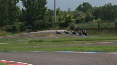 Aydınlı motosiklet tutukunu gençlerin sosyal medya üzerinden yaptığı ’pist’ çağrısına