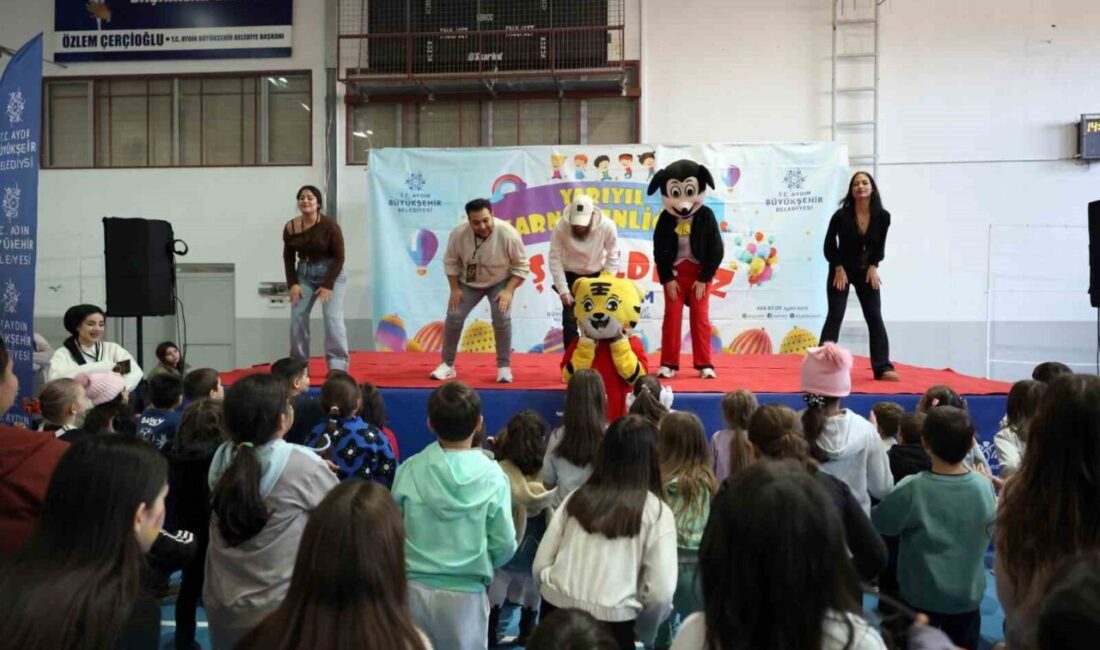 Aydın Büyükşehir Belediyesi tarafından çocuklara yarıyıl tatili hediyesi olarak düzenlenen