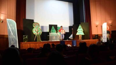 Aydın Büyükşehir Belediyesi Şehir Tiyatroları tarafından kentin dört bir yanında