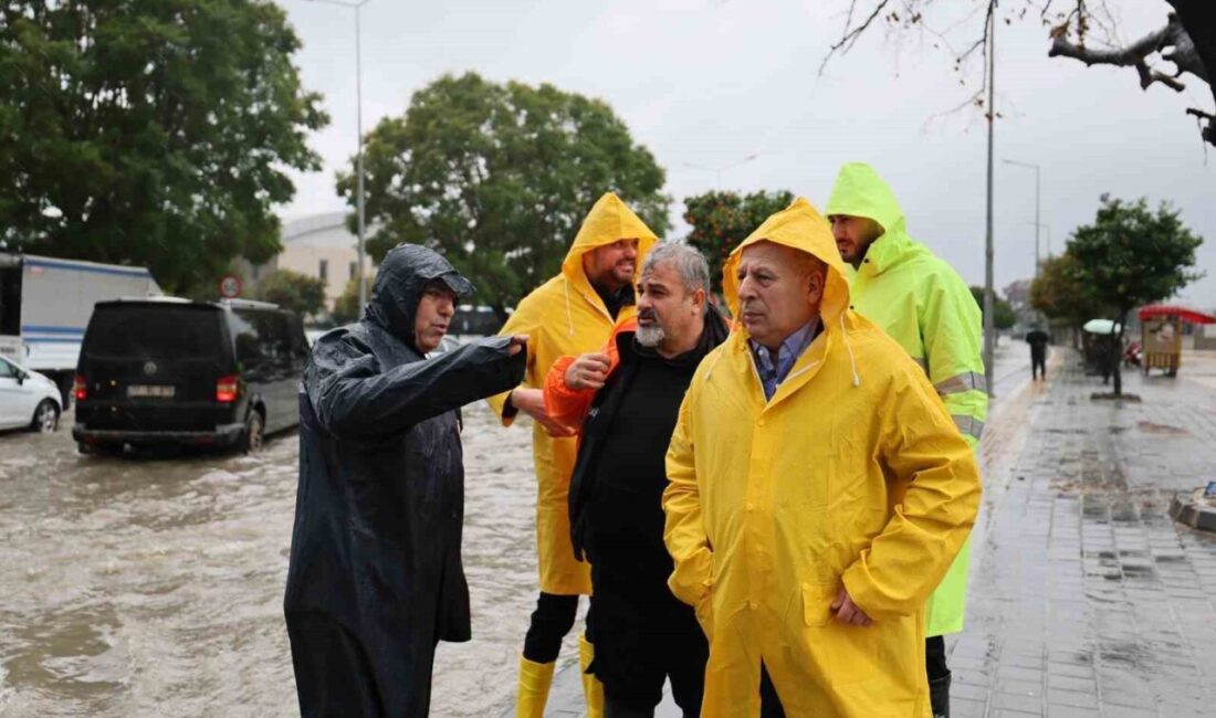 Adana genelinde etkili olan yoğun sağanak yağış nedeniyle Yüreğir Belediyesi,