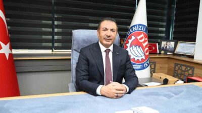 Denizli Ticaret Odası (DTO) Başkanı Uğur Erdoğan, basın mensuplarının 10