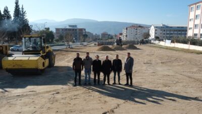 Buharkent Belediye Başkanı Mehmet Erol, İstiklal Mahallesi’nde okullar çevresini kapsayan