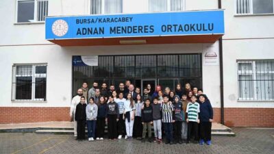 Karacabey Belediye Başkanı Fatih Karabatı, Adnan Menderes Ortaokulu’nu ziyaret ederek