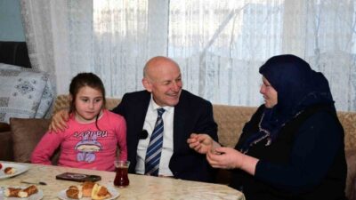 Samsun’un Terme Belediye Başkanı Şenol Kul, mahalle ve ev ziyaretlerini