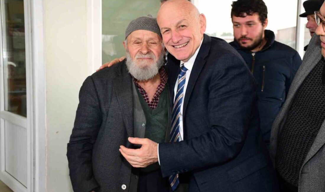 Halk buluşmasında vatandaşlarla bir araya gelen Samsun Terme Belediye Başkanı