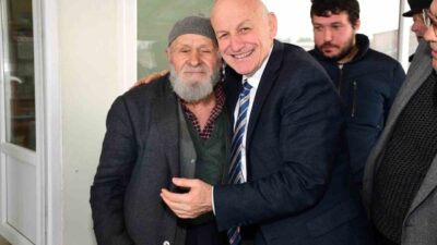 Halk buluşmasında vatandaşlarla bir araya gelen Samsun Terme Belediye Başkanı