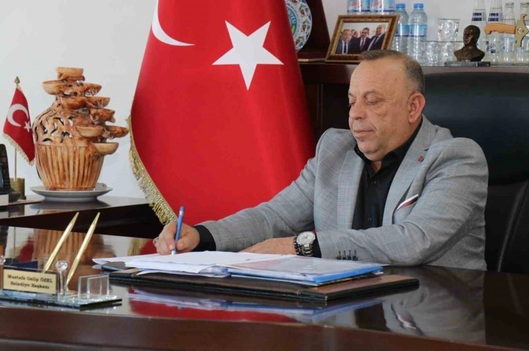 Mardin’in Nusaybin ilçesinde yaşanan bayrak indirme provokasyonuna tepkiler sürerken, Bozdoğan