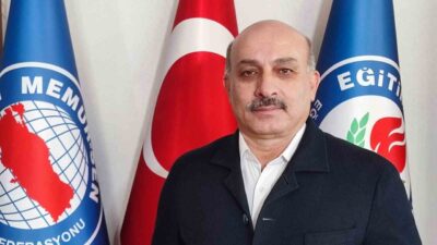 Eğitim-Bir-Sen Adana Şube Başkanı Mustafa Sarıgeçili, “Sosyal medya kullanımı ailelerin