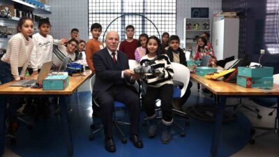 Erzurum Büyükşehir Belediye Başkanı Mehmet Sekmen, Bilim Erzurum’u ziyaret ederek