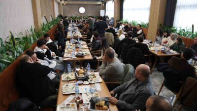 Sivas Belediye Başkanı Dr. Adem Uzun, kentte görev yapan basın