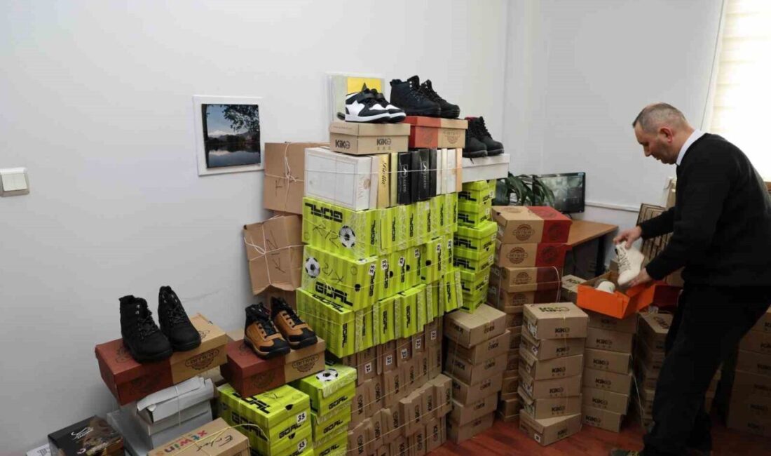 Talas Belediye Başkanı Mustafa Yalçın, eğitime ve çocuklara verdiği desteği