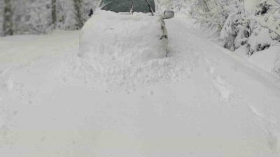 Başkent EDAŞ, Batı Karadeniz’de etkisini artıran yoğun kar yağışının yol