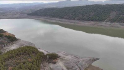 Ankara’nın önemli içme suyu kaynaklarından biri olan Kurtboğazı Barajı’nda, eriyen