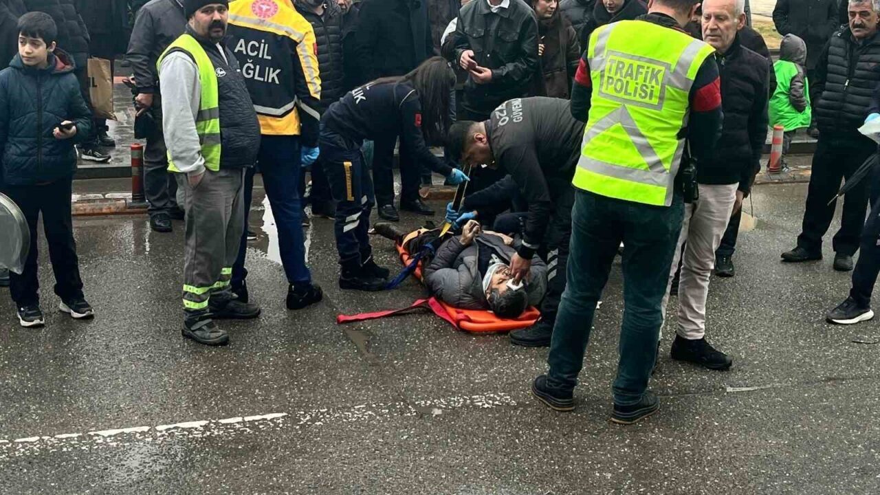 Batman’da yaya geçidinden geçerken motosikletin çarptığı bir kişi ile sürücü