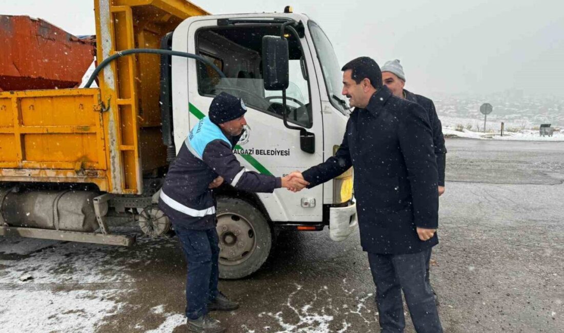 Malatya’da etkili olan yoğun kar yağışı ve dondurucu soğuklara karşı