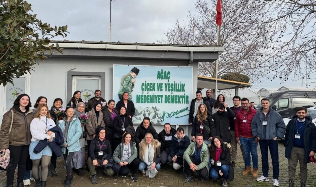 İzmir’in Bayındır ilçesinde faaliyet gösteren Bayındır Çiçekçiler Kooperatifi, İtalya ve
