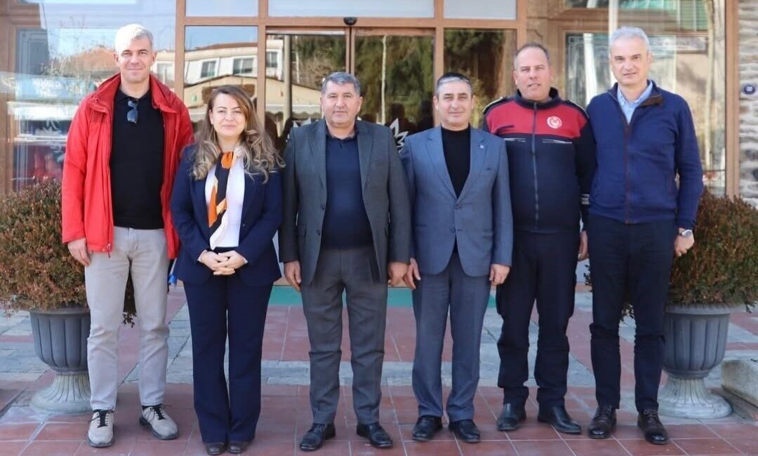 İzmir’in Bayındır ilçesinde itfaiye hizmetlerini güçlendirecek önemli bir adım atıldı.