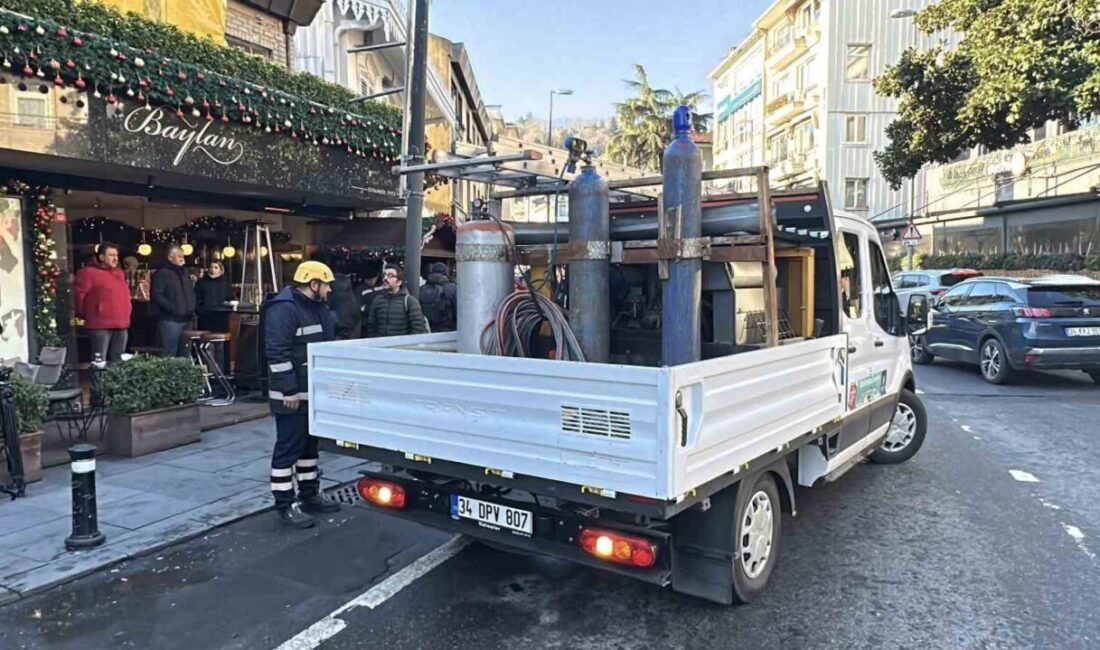 Beşiktaş’ta bulunan Baylan Pastanesi’nde tespit edilen kaçak bölümlerin yıkımına belediye