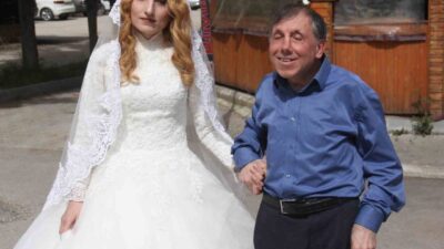 Kocaeli İzmit’ten yarıyıl tatili için Adana’ya gelen görme engelli öğretmen