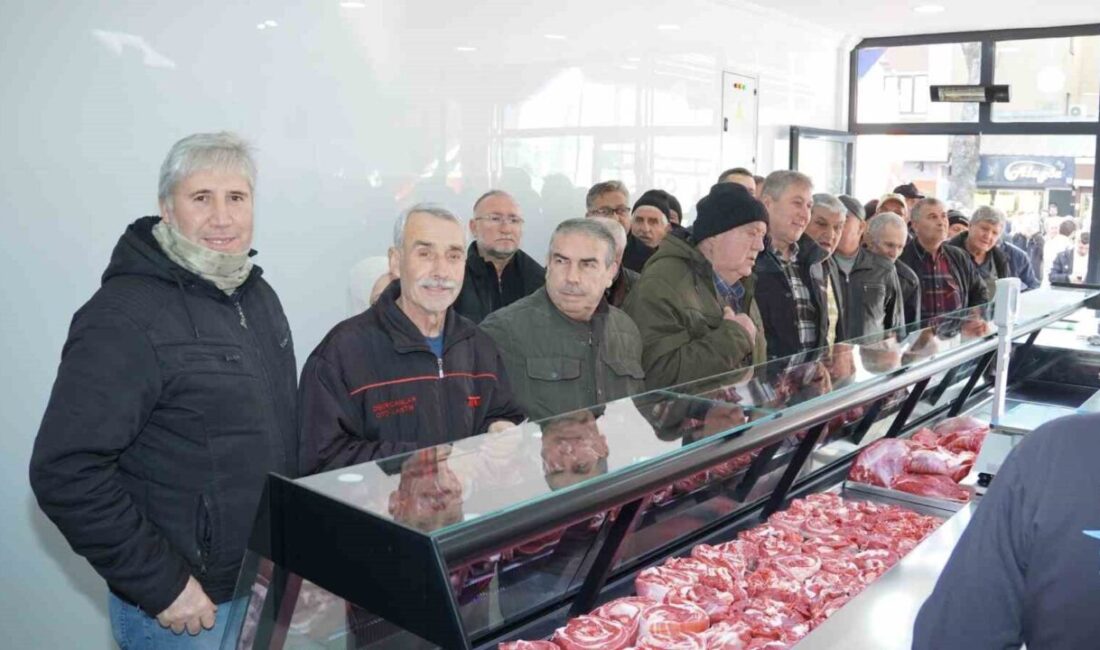 Bursa’nın İznik ilçesinde belediyenin hayata geçirdiği Et Satış Noktası hizmete