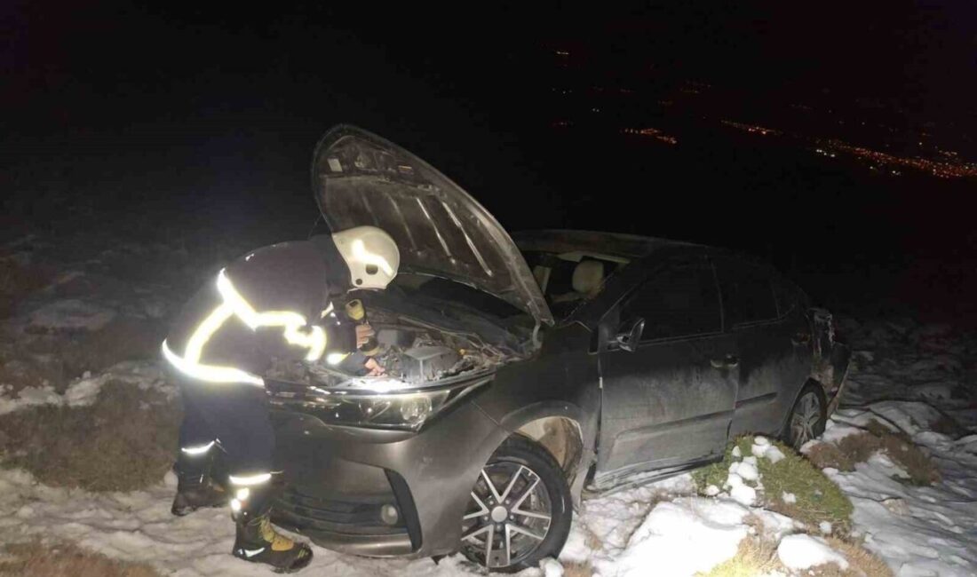 Hatay’da sürücüsünün direksiyon hakimiyetini kaybetmesiyle araziye uçan otomobildeki 2 kişi