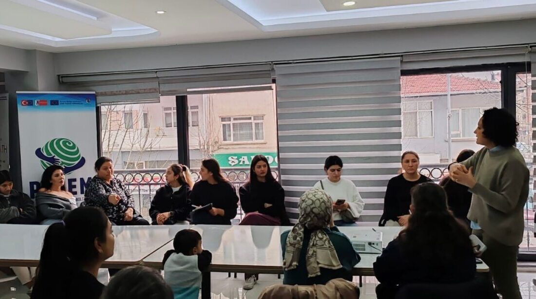 Eskişehir Valiliği organizasyonuyla hayata geçirilen “Ben de Yazdım Kendi Romanımı”