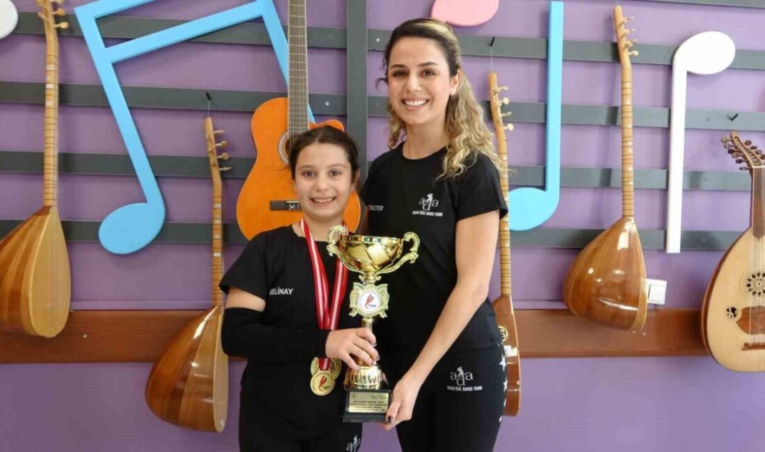 Isparta’da 5 yaşında başladığı salsa dansında kısa sürede büyük başarılar