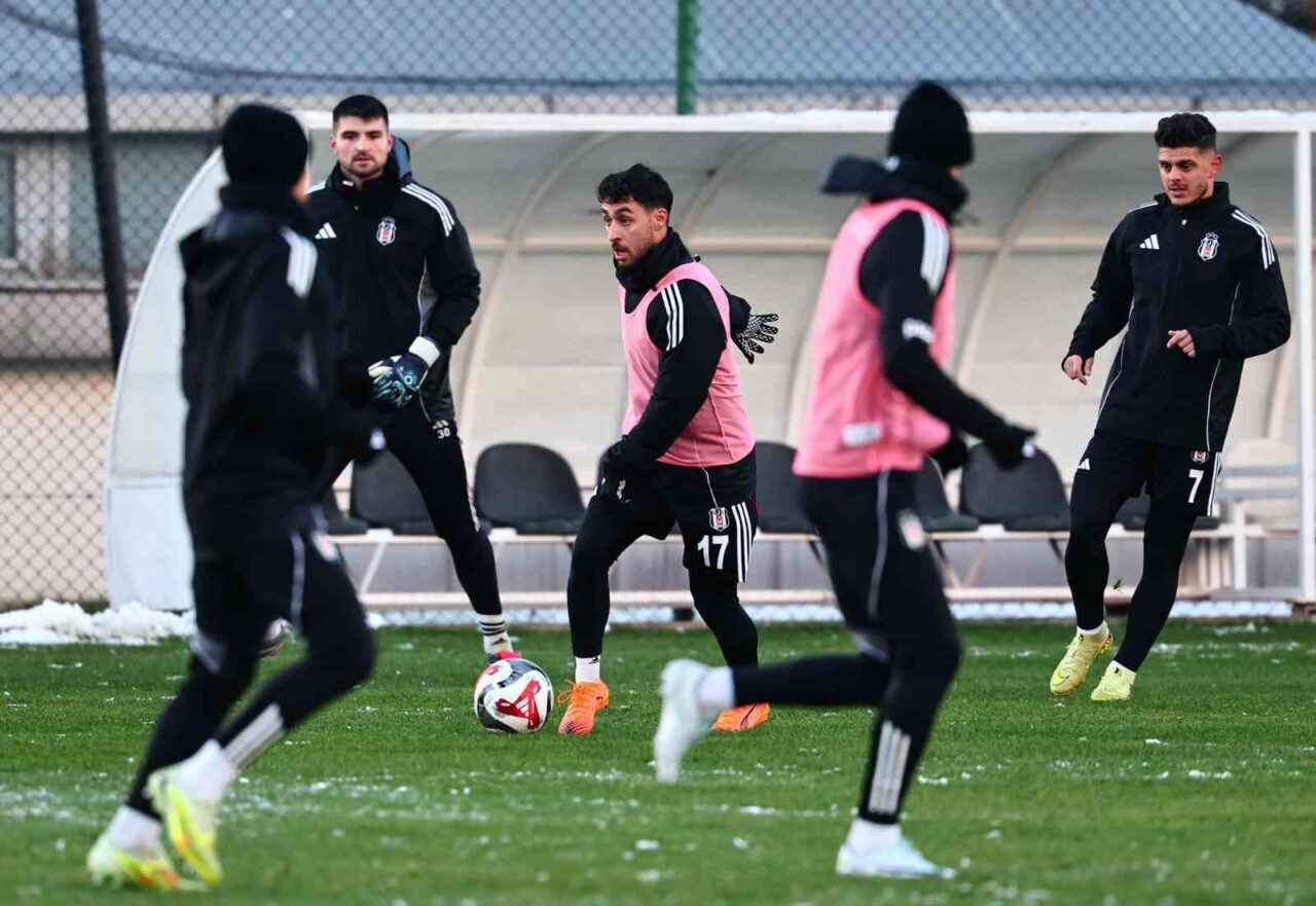 Beşiktaş, Trendyol Süper Lig’in devre arası çalışmalarına, bu akşam yaptığı