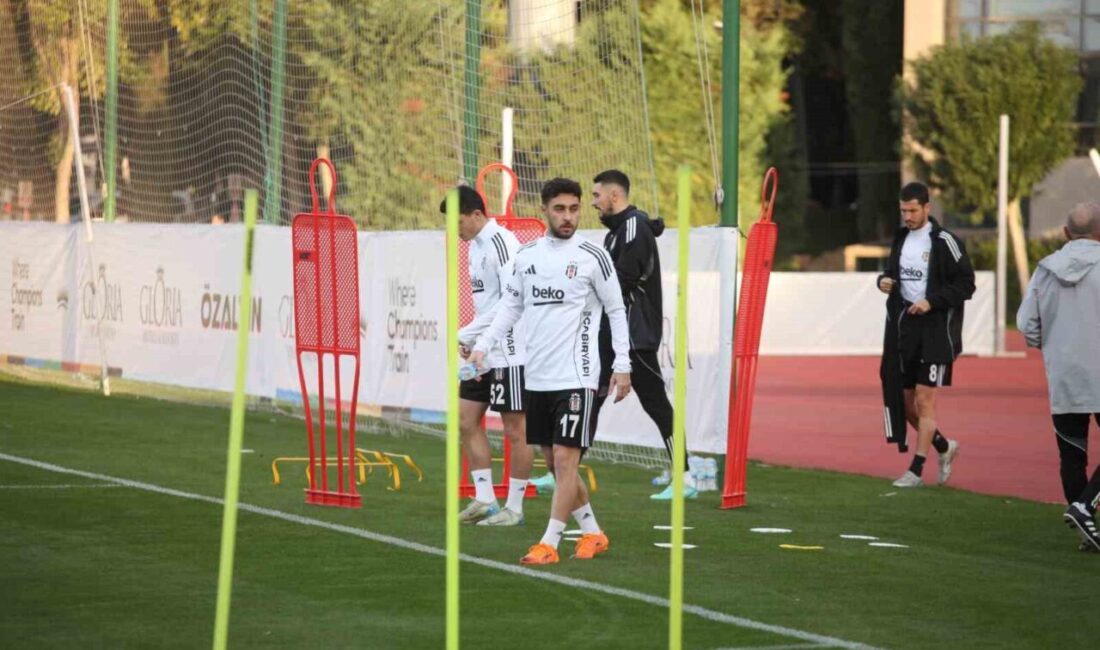 Beşiktaş, devre arası çalışmalarına Antalya’da sahada gerçekleştirdiği antrenman ile devam