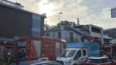 Beşiktaş Bebek sahilindeki 3 katlı iş yerinde çıkan yangın paniğe