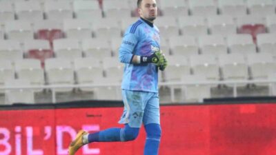 Beşiktaş’ta bir süre önce kadro dışı bırakılan tecrübeli file bekçisi